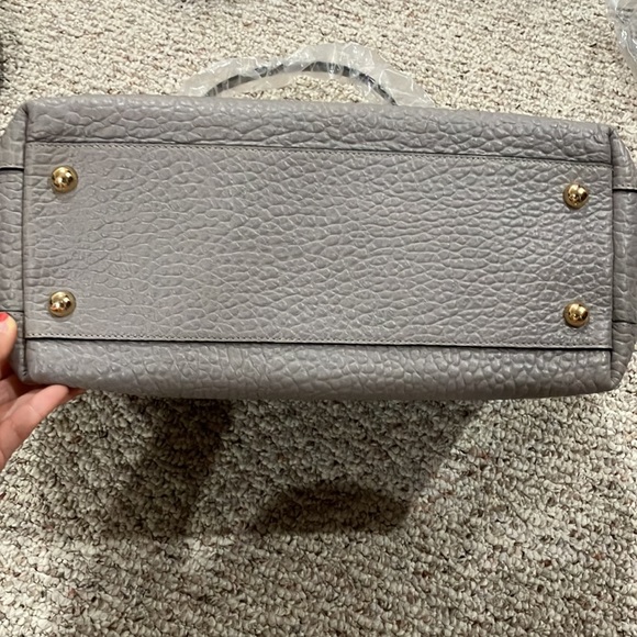 BURBERRY GAIN WELBURN TOTE - Picture 14 of 17